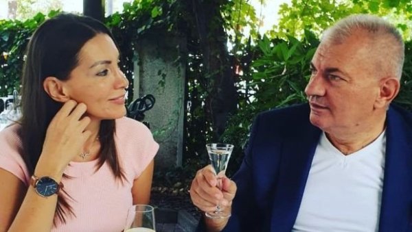Јелена чека друго дете: Водитељка “Слагалице” поново трудна Јелена чека друго дете: Водитељка “Слагалице” поново трудна