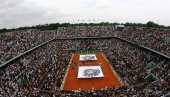 PODIGAO JE JOŠ JEDAN TROFEJ: Čileanac igra tenis života!