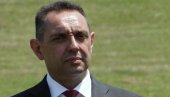 ПРЕДСЕДНИК ПС-А ВУЛИН: Срећа па Андреј није Ђилас, он неће плакати пред камерама ПРЕДСЕДНИК ПС-А ВУЛИН: Срећа па Андреј није Ђилас, он неће плакати пред камерама