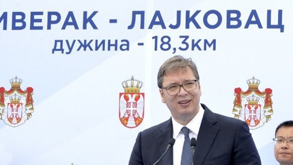 Председник Вучић обишао радове на саобраћајници Лајковац-Иверак: Србија је довољно велика да ЗНА СВОЈЕ ИНТЕРЕСЕ (ФОТО/ВИДЕО) Председник Вучић обишао радове на саобраћајници Лајковац-Иверак: Србија је довољно велика да ЗНА СВОЈЕ ИНТЕРЕСЕ (ФОТО/ВИДЕО)