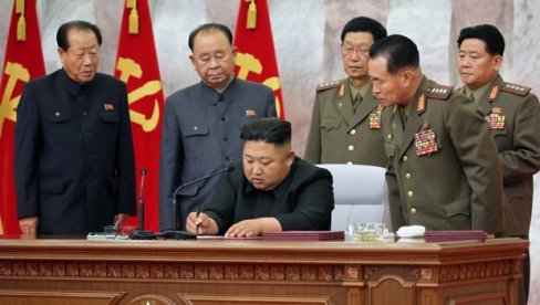 NUKLEARNI RAT JE NEIZBEŽAN NA KOREJSKOM POLUOSTRVU: Šokante tvrdnje ministra odbrane Severne Koreje