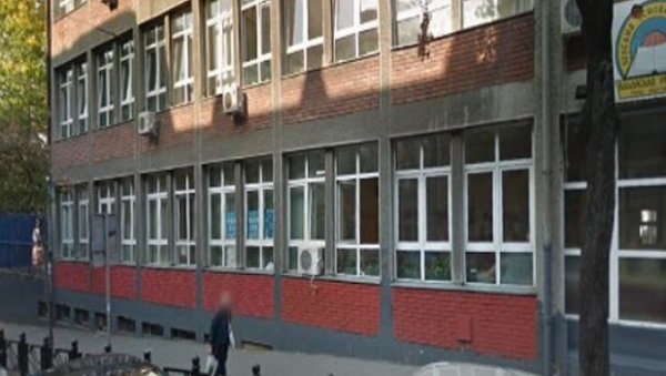 ЗАВРШЕН УПИС У СРЕДЊЕ ШКОЛЕ: Нераспоређени добијају још једну шансу ЗАВРШЕН УПИС У СРЕДЊЕ ШКОЛЕ: Нераспоређени добијају још једну шансу
