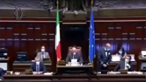 CEO GOVOR sa prevodom na SRPSKI italijanske poslanice, koja je iznela JEZIVE OPTUŽBE na račun Gejtsa: Steriliše MILIONE ŽENA i pretvara LJUDE U ROBOVE (VIDEO) CEO GOVOR sa prevodom na SRPSKI italijanske poslanice, koja je iznela JEZIVE OPTUŽBE na račun Gejtsa: Steriliše MILIONE ŽENA i pretvara LJUDE U ROBOVE (VIDEO)