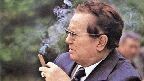 ТИТО ЈЕ ЗАБРАНИО ДА КРЕНЕМО ТЕНКОВИМА НА КОСОВО: Исповест Србина у Совјетској армији ТИТО ЈЕ ЗАБРАНИО ДА КРЕНЕМО ТЕНКОВИМА НА КОСОВО: Исповест Србина у Совјетској армији