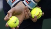 ŠTA JE SA TIM LOPTICIMA? Teniski svet bruji, a Novak Đoković otkriva ŠTA JE SA TIM LOPTICIMA? Teniski svet bruji, a Novak Đoković otkriva