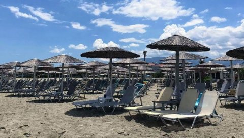 ЦРНОЈ ГОРИ ПРЕТИ ПОТПУНО СИРОМАШТВО: Вирус многе људе оставио без посла, стручњаци прогнозирају - биће још горе ЦРНОЈ ГОРИ ПРЕТИ ПОТПУНО СИРОМАШТВО: Вирус многе људе оставио без посла, стручњаци прогнозирају - биће још горе