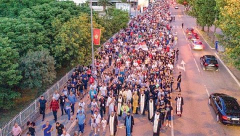 ПОДРШКА ОД 483 ПОМОРЦА: Настављају се поруке за СПЦ у Црној Гори ПОДРШКА ОД 483 ПОМОРЦА: Настављају се поруке за СПЦ у Црној Гори