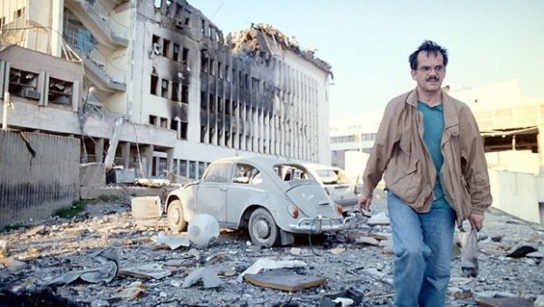 АМЕРИКА ХТЕЛА ДА БУДЕТЕ ЊЕНИ ВАЗАЛИ: Професор Борис Шмељов о разлозима Вашингтона који су довели до агресије на Југославију АМЕРИКА ХТЕЛА ДА БУДЕТЕ ЊЕНИ ВАЗАЛИ: Професор Борис Шмељов о разлозима Вашингтона који су довели до агресије на Југославију