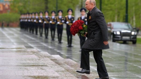 Путин: Запад фалсификује историју Путин: Запад фалсификује историју