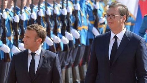РАЧУНАЈТЕ НА ПРИЈАТЕЉСКУ СРБИЈУ: Вучићева подршка Француској после терористичког злочина који је уздрмао Европу РАЧУНАЈТЕ НА ПРИЈАТЕЉСКУ СРБИЈУ: Вучићева подршка Француској после терористичког злочина који је уздрмао Европу