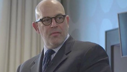 NATO ne treba da obezbeđuje pokriće za Mila Đukanovića i njegovu Vladu: Adam Ereli, bivši portparol Stejt departmenta NATO ne treba da obezbeđuje pokriće za Mila Đukanovića i njegovu Vladu: Adam Ereli, bivši portparol Stejt departmenta