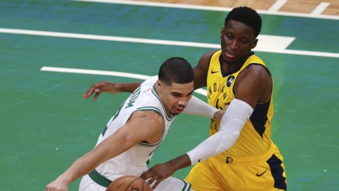 PRIZNANJA NAJBOLJIMA: Buker i Tejtum igrači meseca u NBA ligi PRIZNANJA NAJBOLJIMA: Buker i Tejtum igrači meseca u NBA ligi