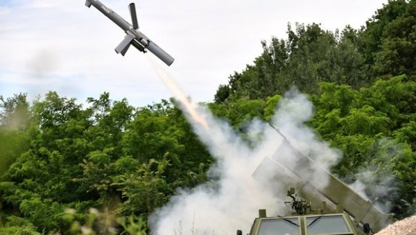 Моћи ће да испаљује савремене вођене ракете и пројектиле, а видећете га у октобру: Моћни Огањ јача српску артиљерију Моћи ће да испаљује савремене вођене ракете и пројектиле, а видећете га у октобру: Моћни Огањ јача српску артиљерију