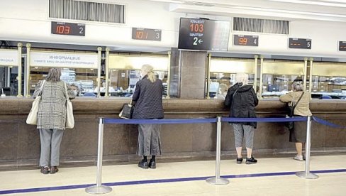 Дуплиране камате за дозвољени минус: После мораторијума, накнаде стижу на наплату Дуплиране камате за дозвољени минус: После мораторијума, накнаде стижу на наплату