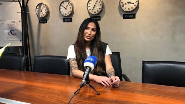 ПРВА ИЗЈАВА ТИЈАНЕ АЈФОН НА СЛОБОДИ: Било је страшно и стресно, многе ћу отписати (ВИДЕО) ПРВА ИЗЈАВА ТИЈАНЕ АЈФОН НА СЛОБОДИ: Било је страшно и стресно, многе ћу отписати (ВИДЕО)