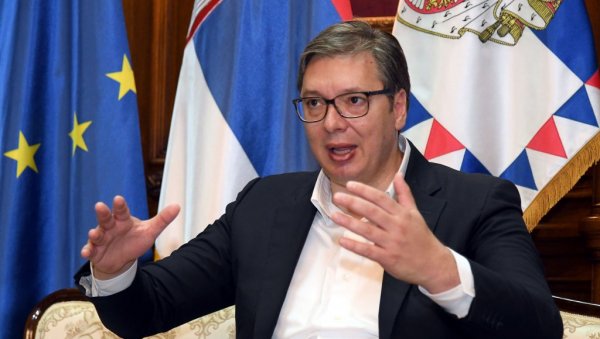 ВУЧИЋ РАЗГОВАРАО СА БОРЕЉОМ: Србија више од свега жели мир и стабилност ВУЧИЋ РАЗГОВАРАО СА БОРЕЉОМ: Србија више од свега жели мир и стабилност