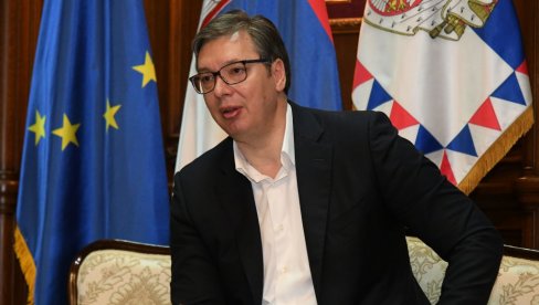 POSLE MAJKE I VUKAN NA UDARU: Predsedniku Vučiću napadaju najmlađeg sina POSLE MAJKE I VUKAN NA UDARU: Predsedniku Vučiću napadaju najmlađeg sina