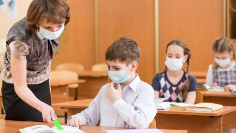 ŠKOLSKA GODINA U SEPTEMBRU: Bezbednost otvaranja škola aktuelno pitanje i u SAD ŠKOLSKA GODINA U SEPTEMBRU: Bezbednost otvaranja škola aktuelno pitanje i u SAD