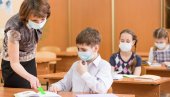 ШКОЛСКА ГОДИНА У СЕПТЕМБРУ: Безбедност отварања школа актуелно питање и у САД ШКОЛСКА ГОДИНА У СЕПТЕМБРУ: Безбедност отварања школа актуелно питање и у САД