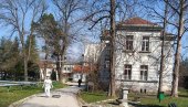 KORONA U ČAČANSKOM KRAJU: Troje zaraženih u Lučanima, šestoro u Čačku KORONA U ČAČANSKOM KRAJU: Troje zaraženih u Lučanima, šestoro u Čačku
