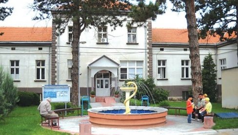 KOD 14 POTVRĐEN VIRUS KORONA: U prokupačkoj bolnici 45 pacijenata sa upalom pluća KOD 14 POTVRĐEN VIRUS KORONA: U prokupačkoj bolnici 45 pacijenata sa upalom pluća