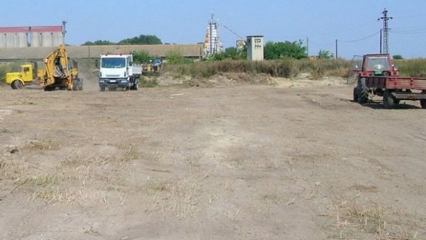 Санирана дивља депонија у Врбасу: У Савином Селу уклоњене лешине, а кривци - без казне Санирана дивља депонија у Врбасу: У Савином Селу уклоњене лешине, а кривци - без казне