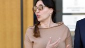 ШТО БОГДАН МОРА ДА ИДЕ СА МНОМ НА НАСТУПЕ? Цеца открила да јој се дечко не меша у посао ШТО БОГДАН МОРА ДА ИДЕ СА МНОМ НА НАСТУПЕ? Цеца открила да јој се дечко не меша у посао