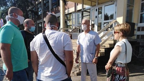Лекари из Краљева помажу колегама у Пазару и Крагујевцу Лекари из Краљева помажу колегама у Пазару и Крагујевцу