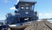 СКОК ТЕРЕТНОГ САОБРАЋАЈА НА РЕКАМА: Шљунак и песак четвртина товара СКОК ТЕРЕТНОГ САОБРАЋАЈА НА РЕКАМА: Шљунак и песак четвртина товара