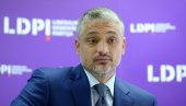 ОГЛАСИЛО СЕ ТУЖИЛАШТВО: Ево шта се дешава након што је Чеда рекетом претукао доктора ОГЛАСИЛО СЕ ТУЖИЛАШТВО: Ево шта се дешава након што је Чеда рекетом претукао доктора