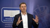 МИНИСТАР ФИНАНСИЈА: Видећемо да ли ће бити и повећања плата у јавном сектору МИНИСТАР ФИНАНСИЈА: Видећемо да ли ће бити и повећања плата у јавном сектору