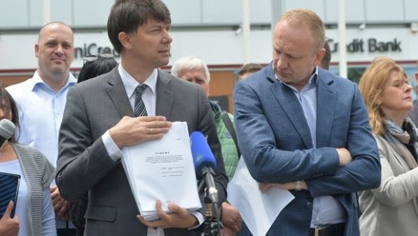 Јеремића напуштају сарадници, Никола Јовановић поднео оставку: Ђилас растура Вукову странку Јеремића напуштају сарадници, Никола Јовановић поднео оставку: Ђилас растура Вукову странку
