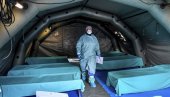PETORO PREMINULO U NOVOM PAZARU: Tri zaražene bebe hitno prebačene za Beograd PETORO PREMINULO U NOVOM PAZARU: Tri zaražene bebe hitno prebačene za Beograd