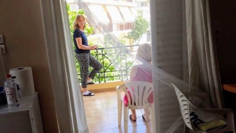 Jelena Petrović, koja se nalazi u karantinu na Eviji, za Novosti: Čekamo rezultat testa; Pojedinci hteli da izbegnu testiranje, ali im Grci nisu dozvolili Jelena Petrović, koja se nalazi u karantinu na Eviji, za Novosti: Čekamo rezultat testa; Pojedinci hteli da izbegnu testiranje, ali im Grci nisu dozvolili