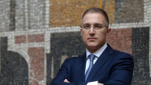 СТЕФАНОВИЋ О ПРЕГОВОРИМА СА ПРИШТИНОМ: Србија се изборила за своје националне интересе захваљујући Вучићу СТЕФАНОВИЋ О ПРЕГОВОРИМА СА ПРИШТИНОМ: Србија се изборила за своје националне интересе захваљујући Вучићу