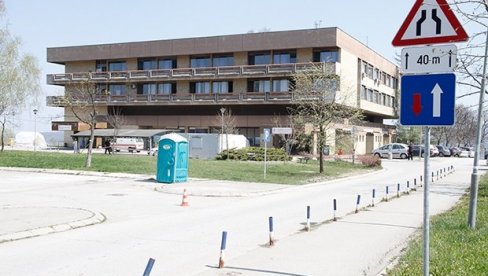 NADLEŽNI U RS ZABRINUTI: Treći dan trocifren broj zaraženih, danas novih 114 obolelih od virusa korona NADLEŽNI U RS ZABRINUTI: Treći dan trocifren broj zaraženih, danas novih 114 obolelih od virusa korona