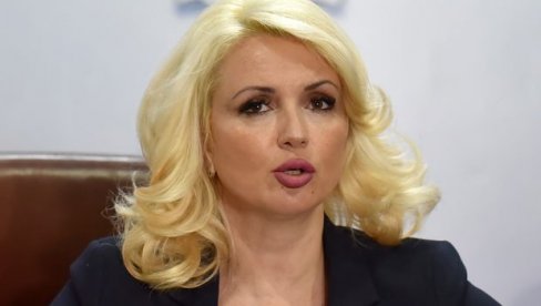 DARIJA KISIĆ TEPAVČEVIĆ PONOVO O VEČITOM DERBIJU: Bila je povoljna epidemiološka situacija, a sada je buknulo u celom svetu DARIJA KISIĆ TEPAVČEVIĆ PONOVO O VEČITOM DERBIJU: Bila je povoljna epidemiološka situacija, a sada je buknulo u celom svetu