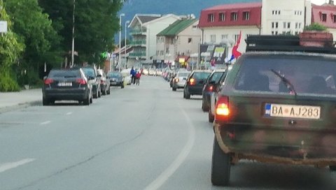 ПРЕКРШАЈНЕ ПРИЈАВЕ ПОСЛЕ АУТО ЛИТИЈЕ У БЕРАНАМА: Истакли заставе друге државе ПРЕКРШАЈНЕ ПРИЈАВЕ ПОСЛЕ АУТО ЛИТИЈЕ У БЕРАНАМА: Истакли заставе друге државе