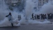ULIČNE BORBE U CENTRU ATINE: Zakon o demonstracijama izazvao proteste u Grčkoj ULIČNE BORBE U CENTRU ATINE: Zakon o demonstracijama izazvao proteste u Grčkoj