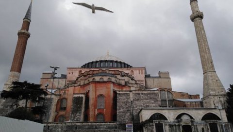 НОВА АЈА СОФИЈА НИЧЕ НА БЛИСКОМ ИСТОКУ: Ево ко ће је и где изградити! (ВИДЕО) НОВА АЈА СОФИЈА НИЧЕ НА БЛИСКОМ ИСТОКУ: Ево ко ће је и где изградити! (ВИДЕО)