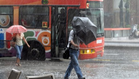 STIŽU NAM PADAVINE I NEPOGODE: Evo kavko nas vreme očekuje narednih dana STIŽU NAM PADAVINE I NEPOGODE: Evo kavko nas vreme očekuje narednih dana
