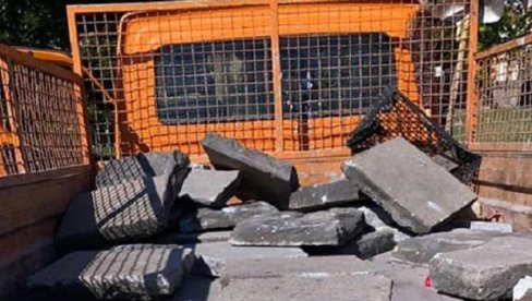 HULIGANI PRIPREMILI MOLOTOVLJEVE KOKTELE: Goran Vesić o protestima u Beogradu HULIGANI PRIPREMILI MOLOTOVLJEVE KOKTELE: Goran Vesić o protestima u Beogradu