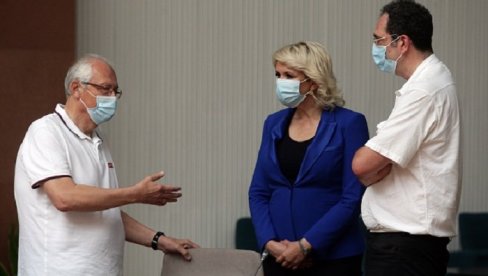 MOGUĆE I UVOĐENJE VANREDNOG STANJA Dr Kon: Situacija je gora nego u aprilu, sad imamo SUPERPRENOSIOCE MOGUĆE I UVOĐENJE VANREDNOG STANJA Dr Kon: Situacija je gora nego u aprilu, sad imamo SUPERPRENOSIOCE