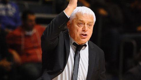 MUTA NIKOLIĆ ŽESTOKO OPLEO PO VEČITIM RIVALIMA: Zvezda i Partizan dobro da se zamisle posle ovih reči iskusnog stručnjaka MUTA NIKOLIĆ ŽESTOKO OPLEO PO VEČITIM RIVALIMA: Zvezda i Partizan dobro da se zamisle posle ovih reči iskusnog stručnjaka