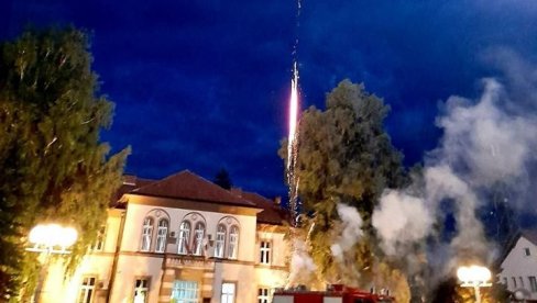 U BERANAMA VATROMET POVODOM DANA DRŽAVNOSTI U BERANAMA VATROMET POVODOM DANA DRŽAVNOSTI