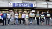 НИ МЕТАР КОШУТЊАКА ЗА ИЗГРАДЊУ СТАНОВА