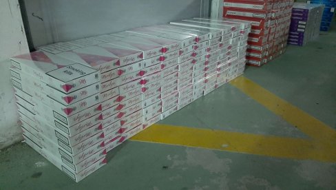 SPREČEN ŠVERC CIGARETA: U Podgorici zaplenjen tovar cigareta vredan MILION evra SPREČEN ŠVERC CIGARETA: U Podgorici zaplenjen tovar cigareta vredan MILION evra