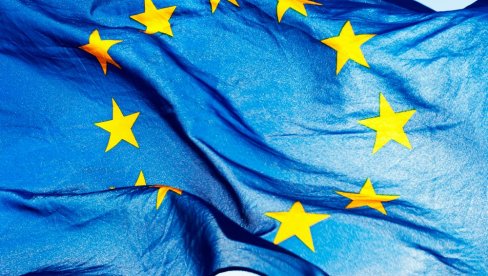 ФРАНЦУСКА БИ МОГЛА ДА ИЗАЂЕ ИЗ ЕВРОПСКЕ УНИЈЕ: Најава бившег главног преговарача ЕУ за „Брегзит“ ФРАНЦУСКА БИ МОГЛА ДА ИЗАЂЕ ИЗ ЕВРОПСКЕ УНИЈЕ: Најава бившег главног преговарача ЕУ за „Брегзит“