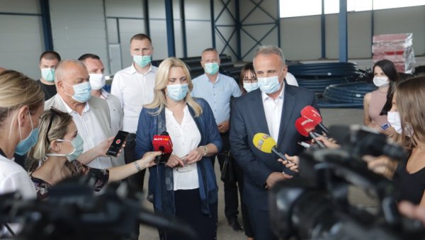 ЦВИЈАНОВИЋ: Станари пример успешне локалне заједнице ЦВИЈАНОВИЋ: Станари пример успешне локалне заједнице