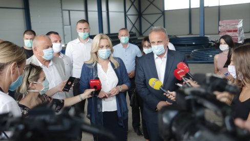 CVIJANOVIĆ: Stanari primer uspešne lokalne zajednice CVIJANOVIĆ: Stanari primer uspešne lokalne zajednice